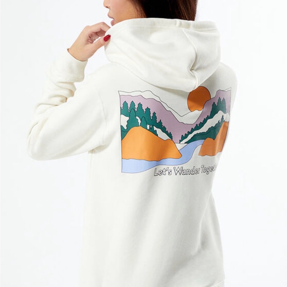 CONVERSE Outdoors Art Graphic Hoodie Off white small $65